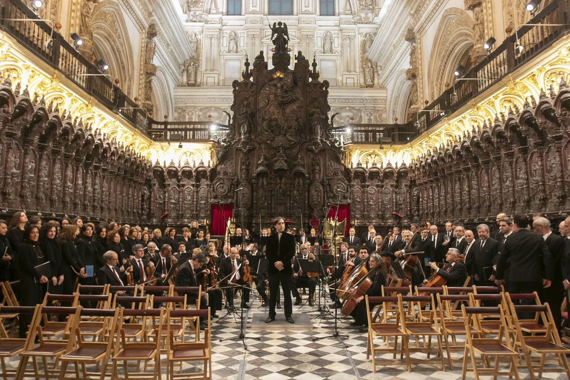 La misa de Réquiem en la Catedral de Córdoba, en imágenes