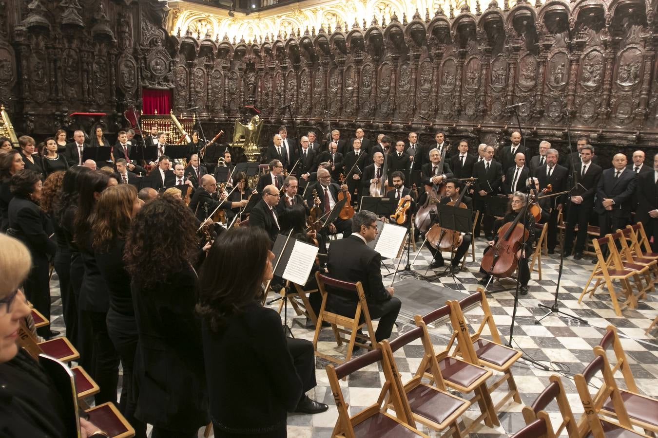 La misa de Réquiem en la Catedral de Córdoba, en imágenes