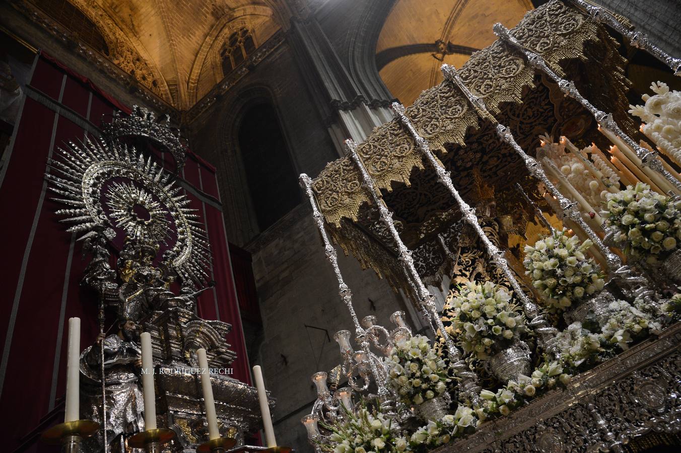 Galería de detalles de la procesión a la Catedral de la Esperan de Triana