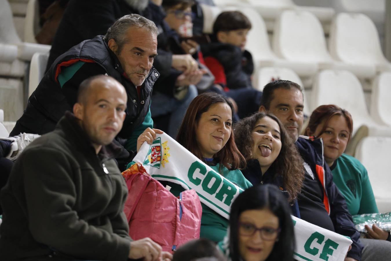 La grada del Córdoba-Extremadura, en imágenes