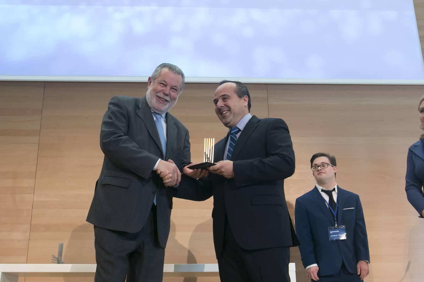 La entrega de los I Premios Fundación Magtel de Córdoba, en imágenes