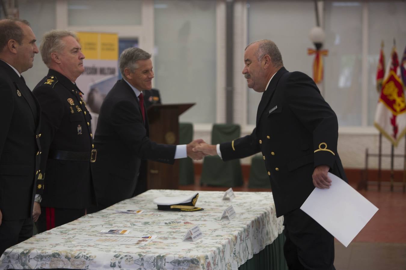 Las mejores imágenes de la celebración del día de la Subdelegación de Defensa en Cádiz