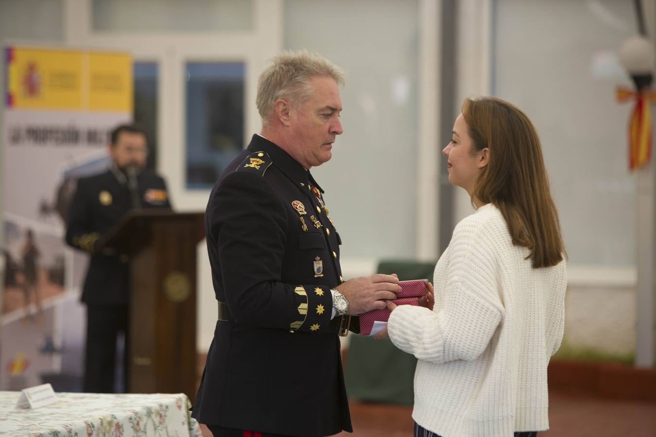 Las mejores imágenes de la celebración del día de la Subdelegación de Defensa en Cádiz