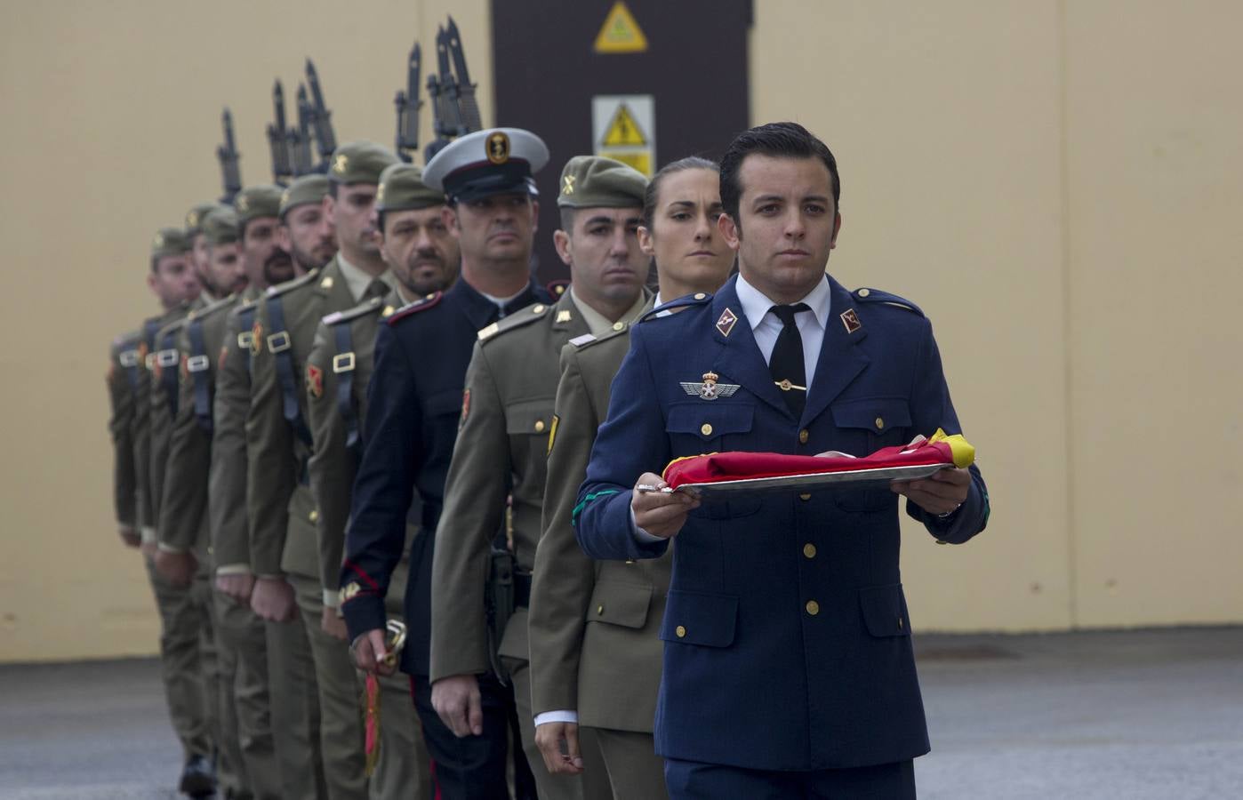 Las mejores imágenes de la celebración del día de la Subdelegación de Defensa en Cádiz