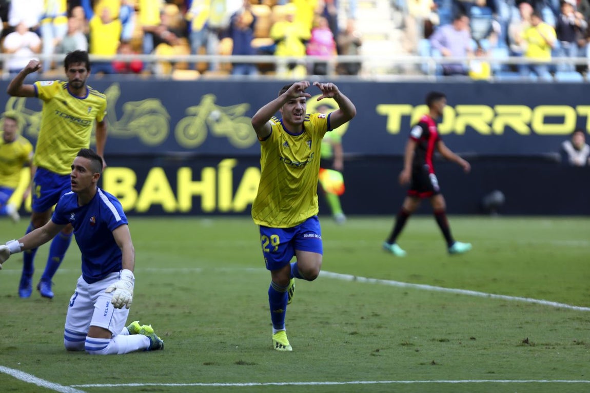 El partido en imágenes: Cádiz CF-Reus (2-0)