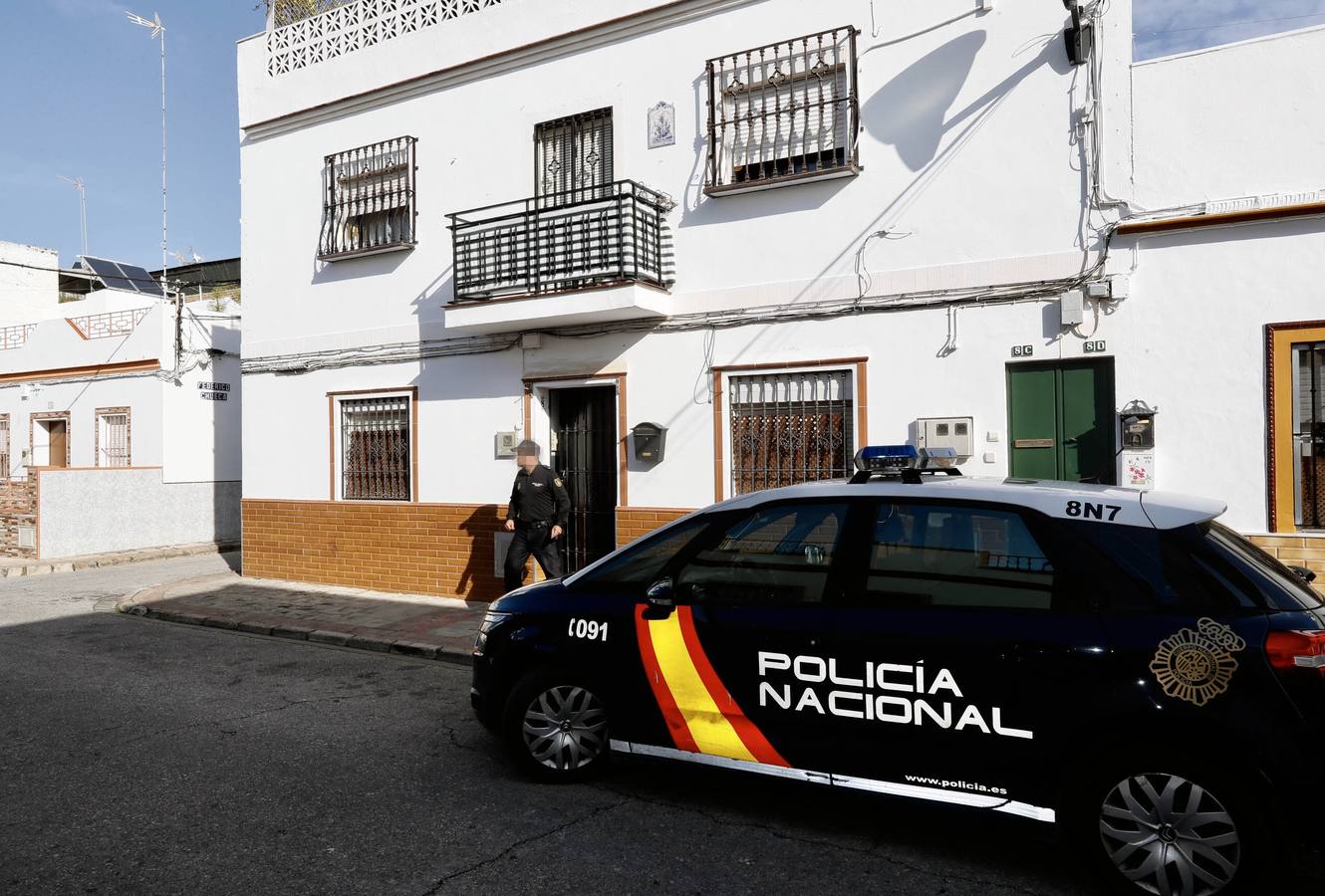 Las imágenes de la investigación policial del crimen de Alcalá de Guadaíra