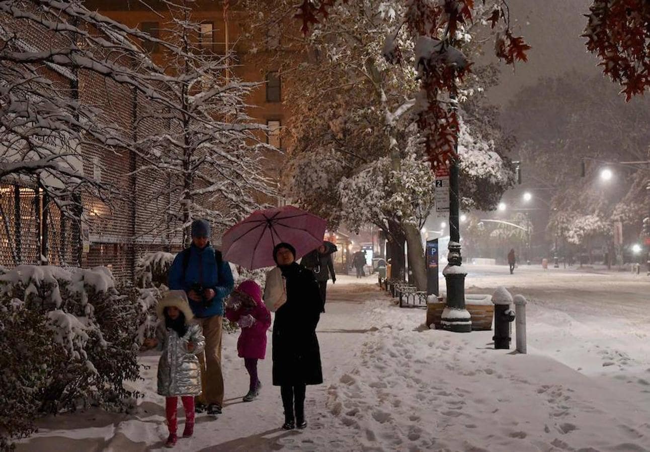 Por primera vez en esta temporada, Nueva York ha visto sus calles teñidas de blanco. 