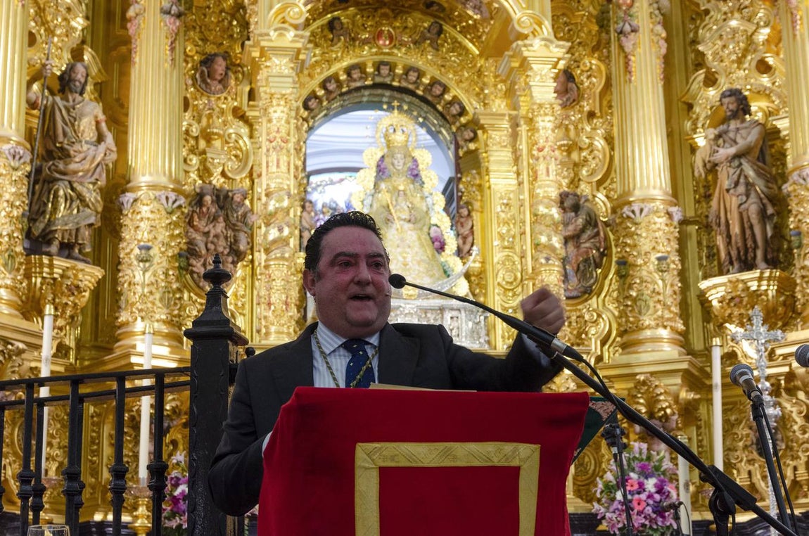 Sentimientos a flor de piel en el Centerario de la Coronación