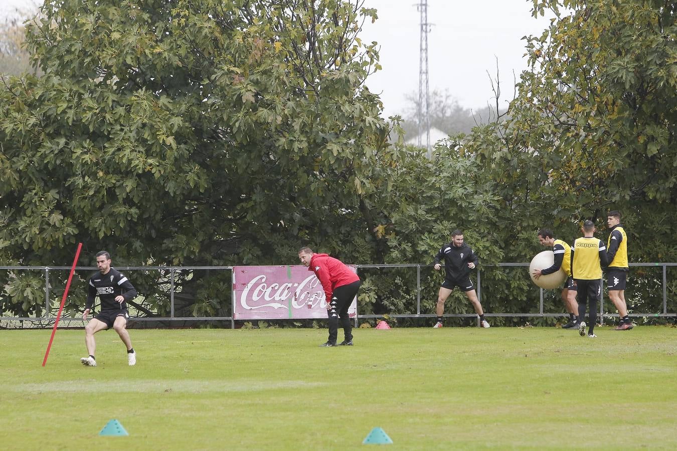 El primer día de Curro Torres en el Córdoba CF, en imágenes