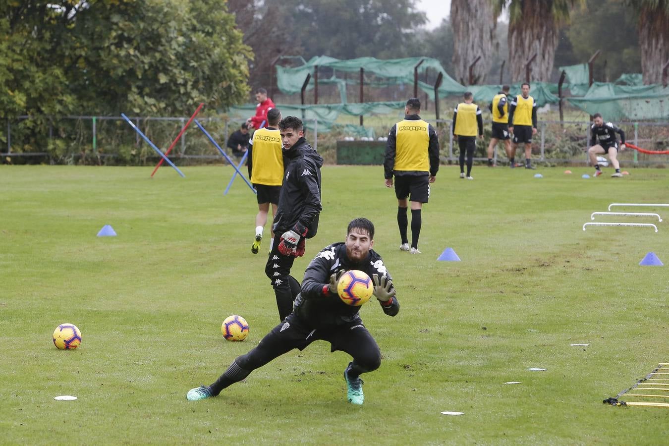 El primer día de Curro Torres en el Córdoba CF, en imágenes