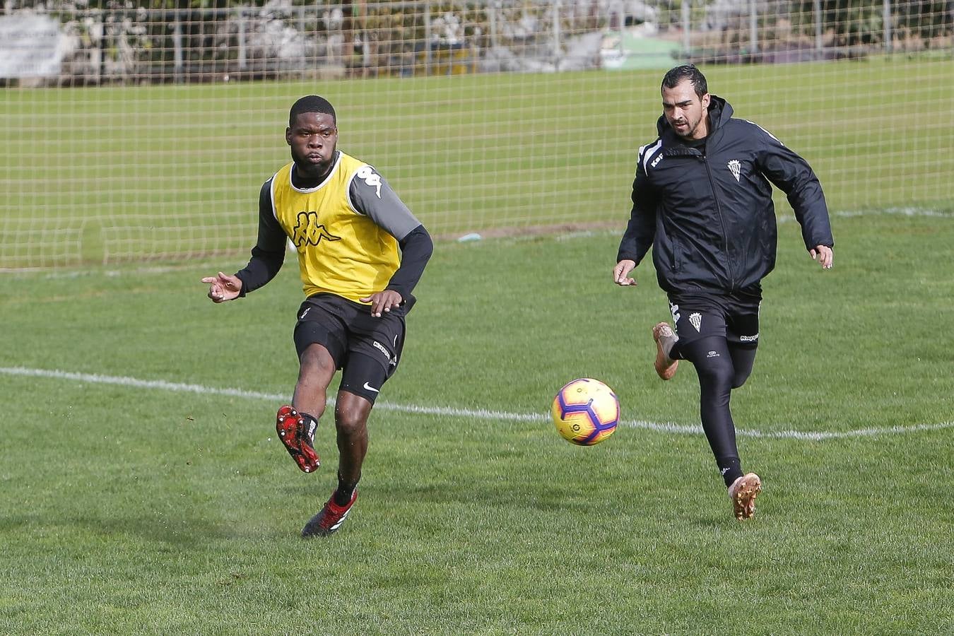 El primer día de Curro Torres en el Córdoba CF, en imágenes