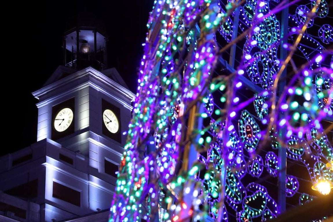 Madrid estrena sus luces de Navidad, en imágenes