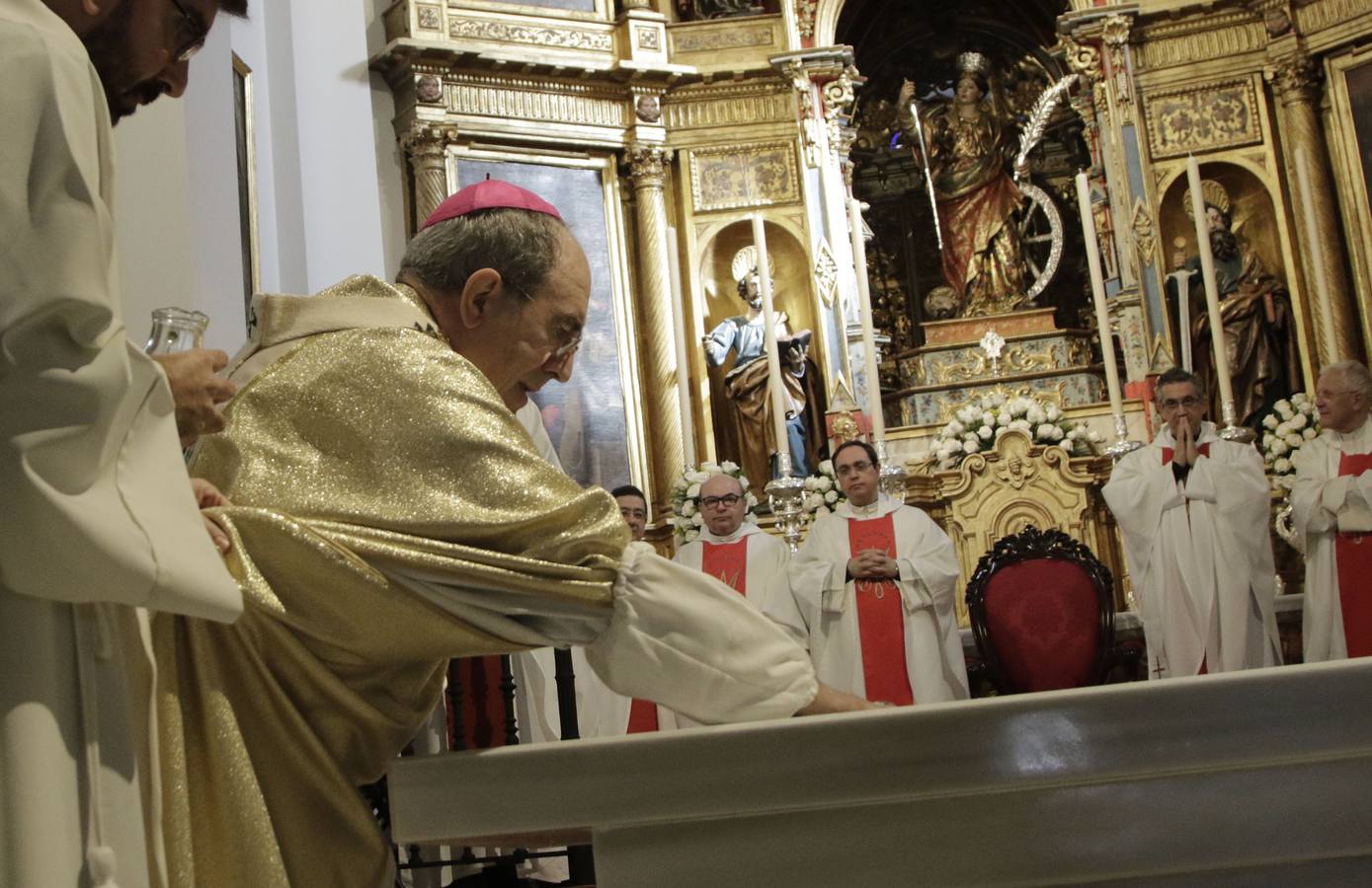 Las mejores imágenes de la misa de reapertura de Santa Catalina