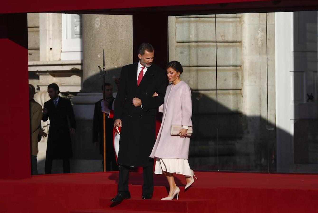 Don Felipe y Doña Letizia, en la recepción celebrada en el Palacio Real. 