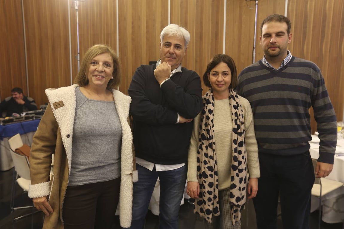 Carmen López, Carlos Cubero, Beatriz González y José Manuel Suárez. 