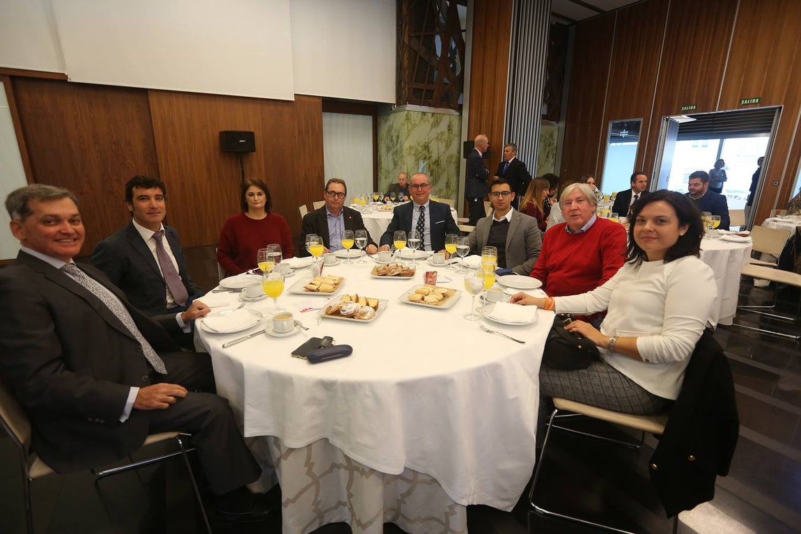 Javier Gómez Porrúa, Jesús García Figueroa, María Luisa Vallejo, Sebastián Alba, Guillermo Cisneros, Diego Villalonga, Javier Ajenjo y Sonia Álvarez. 