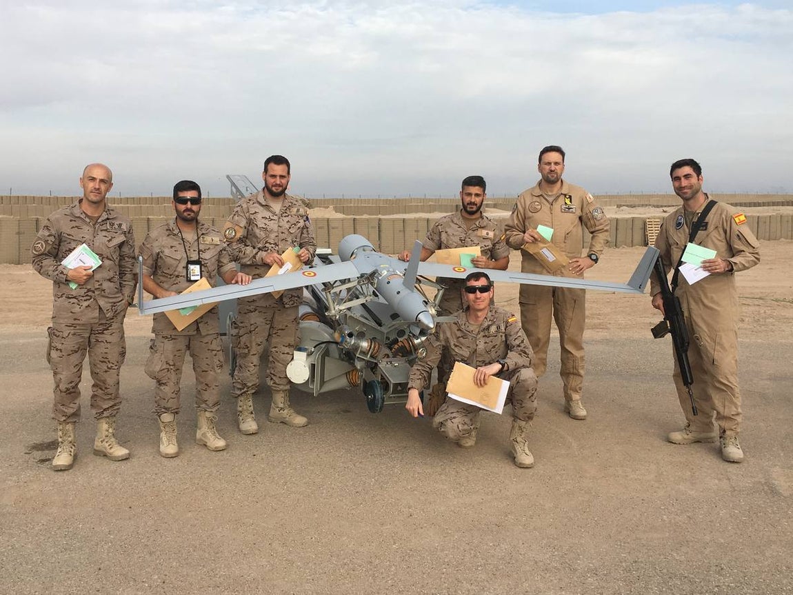 Los militares, los primeros en votar