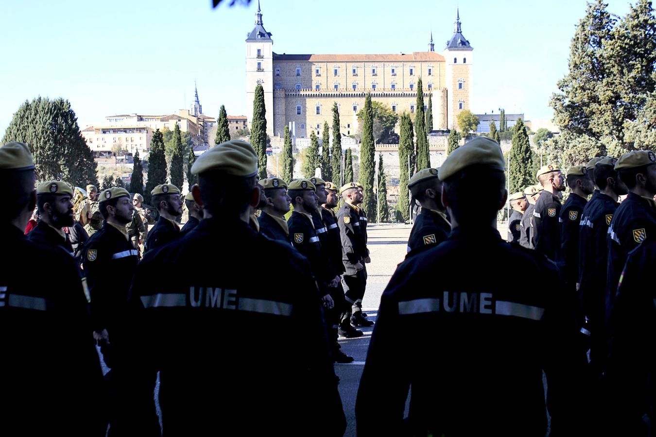 Clausura del curso básico de Emergencias de la UME en la Academia de Infantería