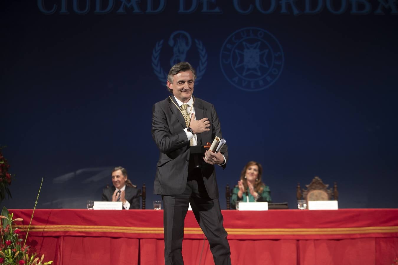 Mario Vargas Llosa en la entrega de los Premios Averroes, en imágenes