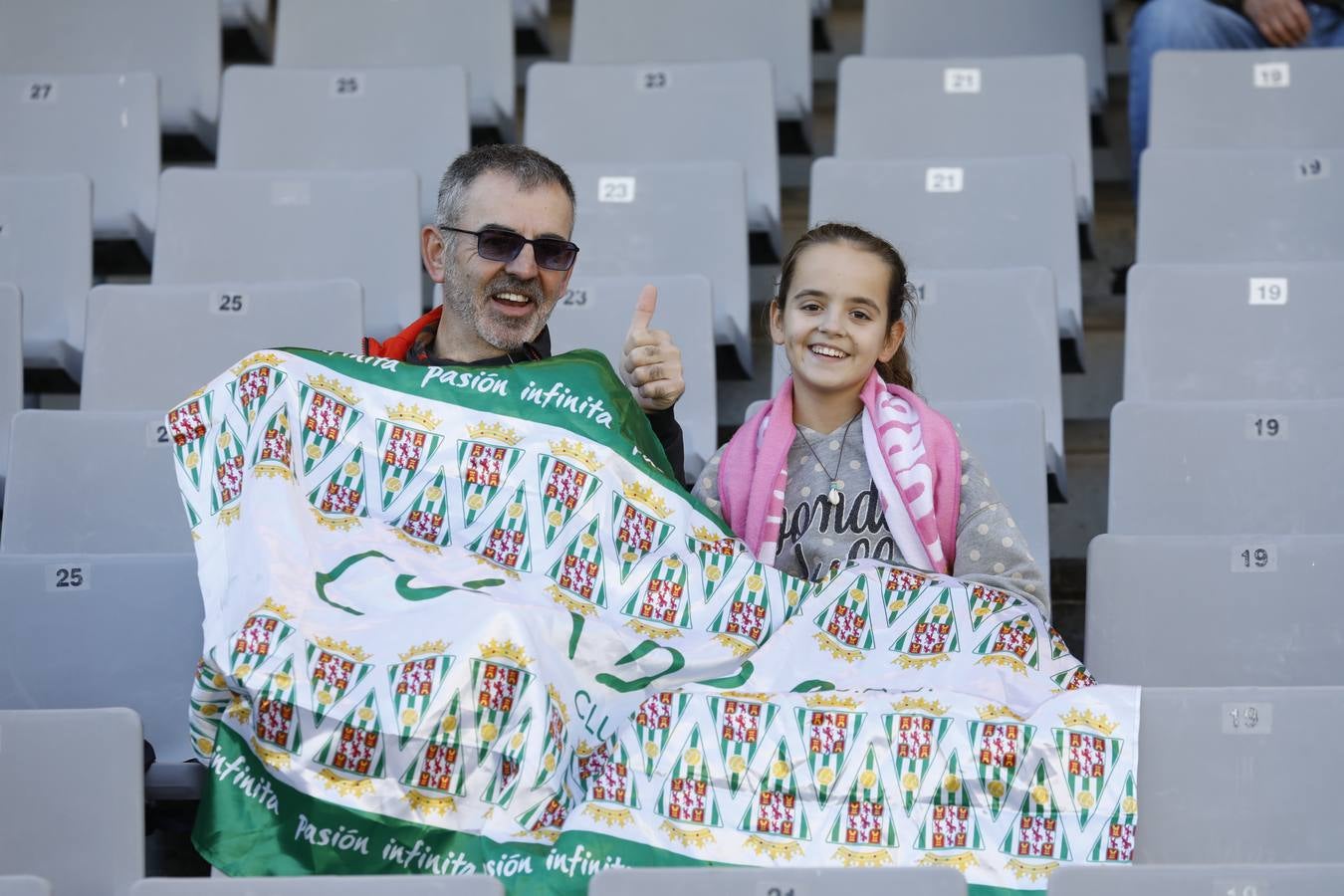 La grada del Córdoba-Elche, en imágenes