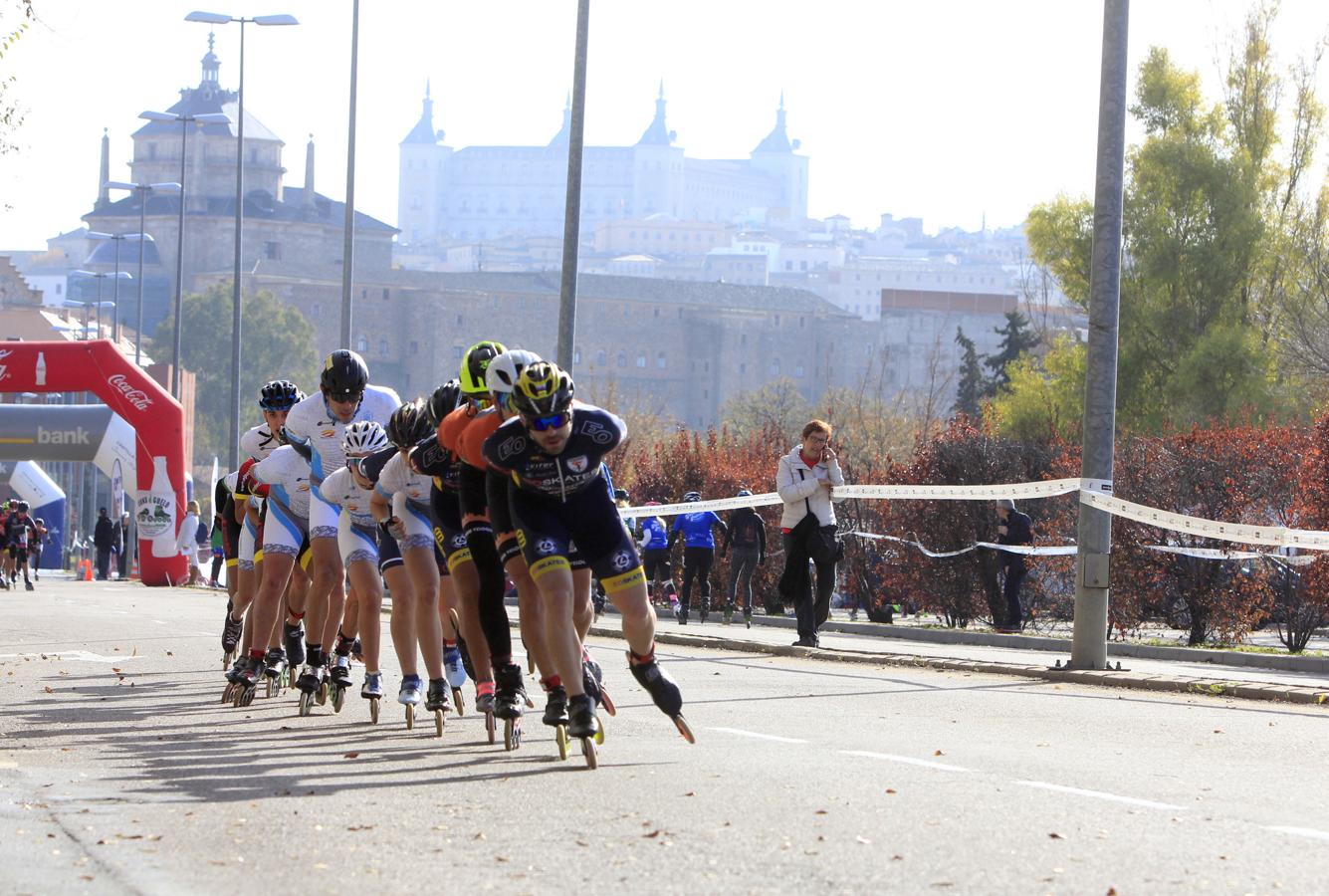 La carrera urbana popular «Tres Culturas» reúne en Toledo a 120 patinadores