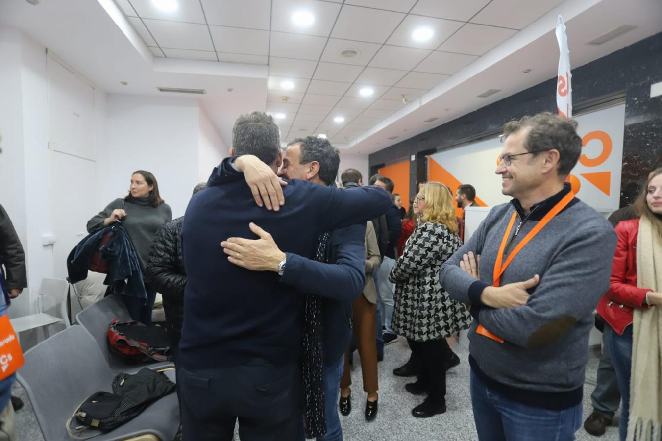 La noche electoral en la sede de Ciudadanos en Córdoba, en imágenes