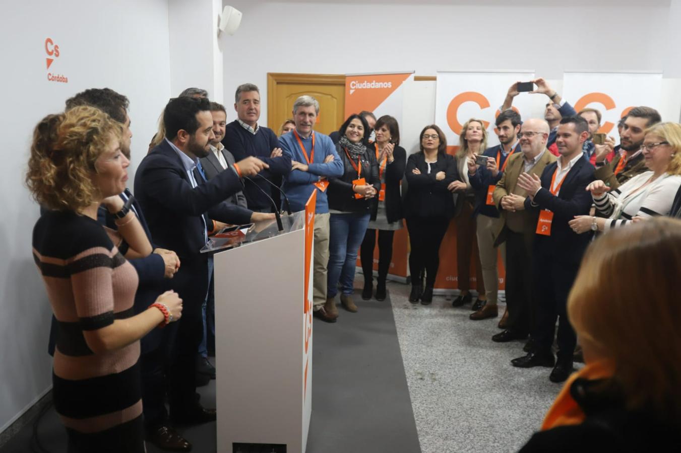 La noche electoral en la sede de Ciudadanos en Córdoba, en imágenes