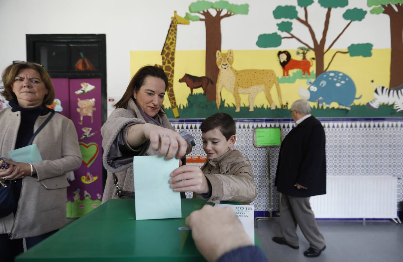 En imágenes, así vota Córdoba