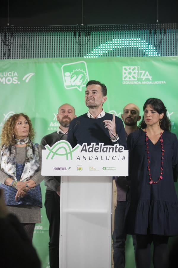 En imágenes, la resignación de Adelante Andalucía tras caer a la cuarta plaza en las elecciones andaluzas