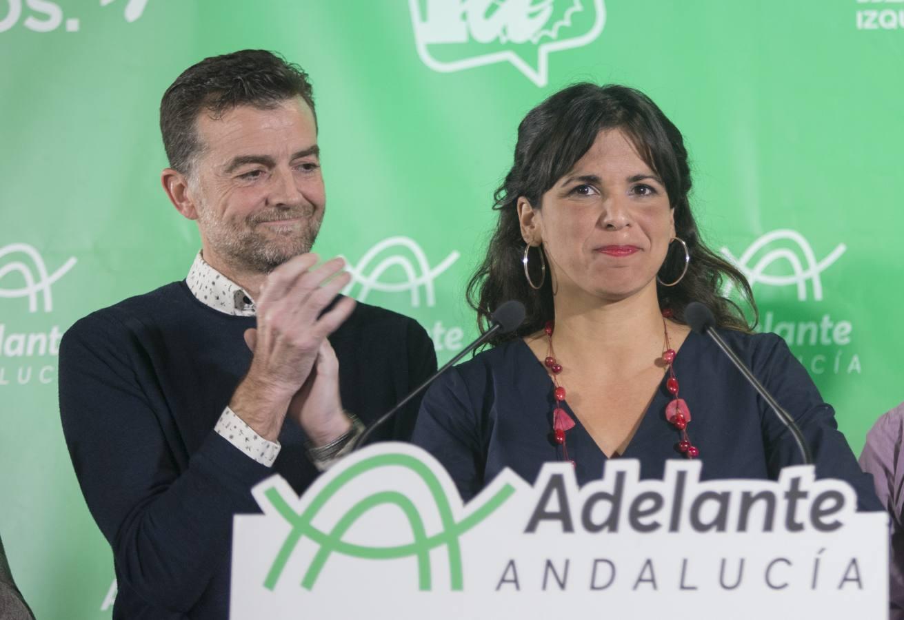 En imágenes, la resignación de Adelante Andalucía tras caer a la cuarta plaza en las elecciones andaluzas