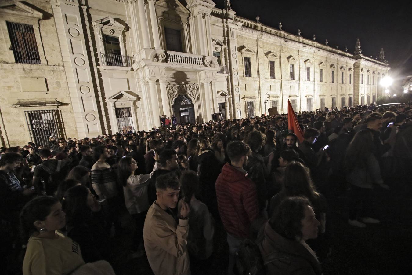 Una manifestación contra Vox toma las calles de Sevilla y otras capitales tras las elecciones andaluzas