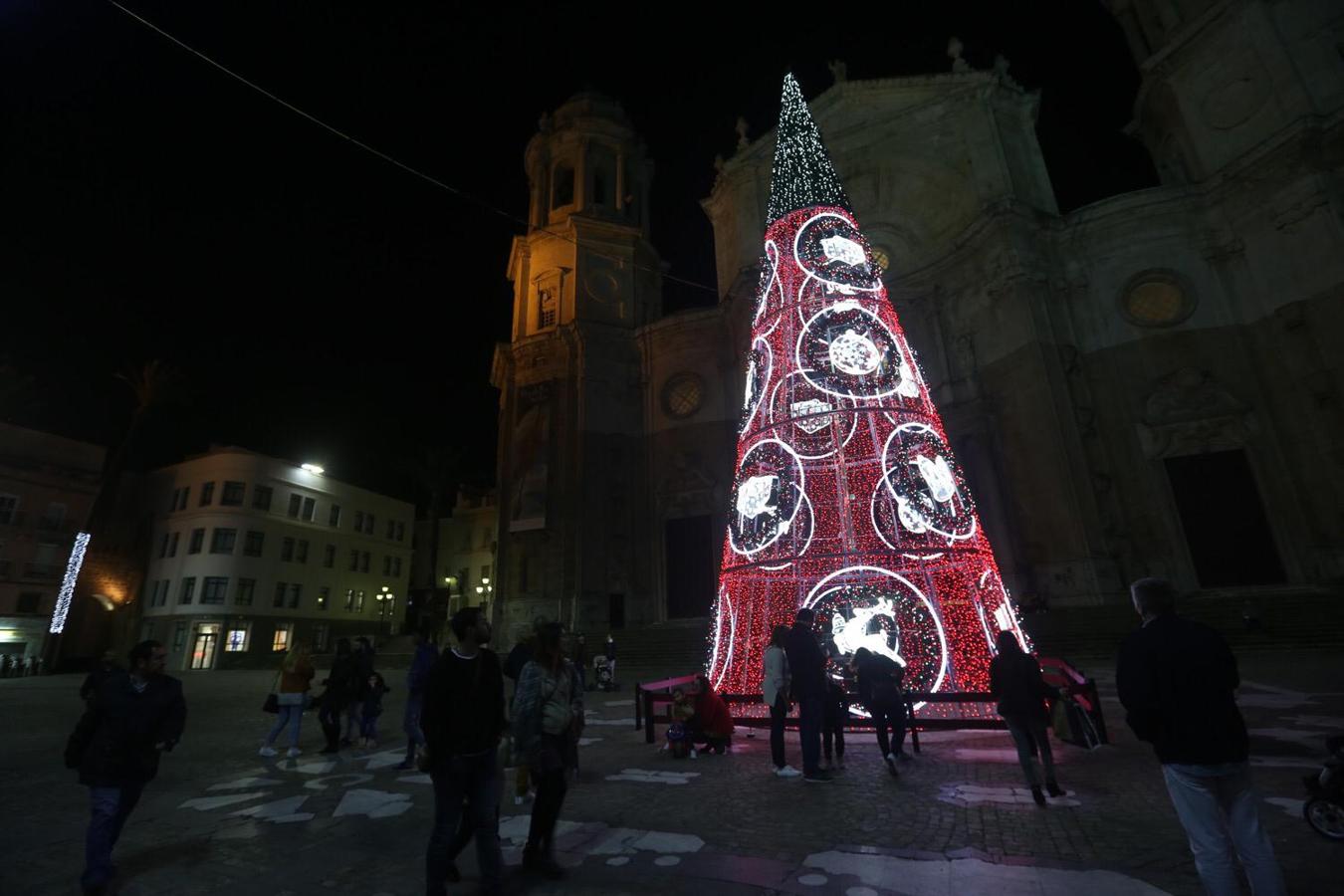 En imágenes: Cádiz enciende su alumbrado navideño