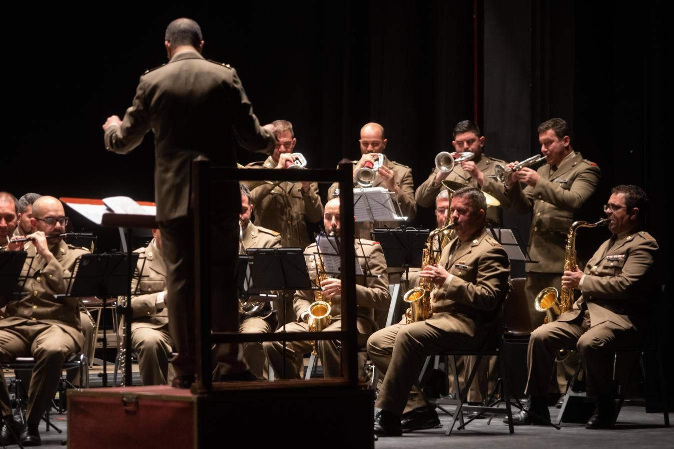 El concierto de la Inmaculada de la BRI X de Córdoba, en imágenes