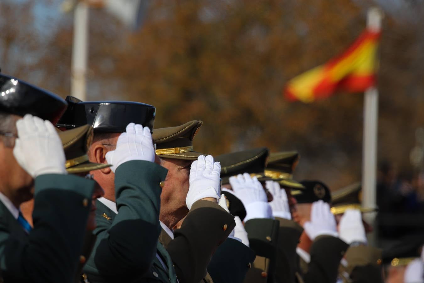 El desfile de la BRI X por el día de la Inmaculada, en imágenes