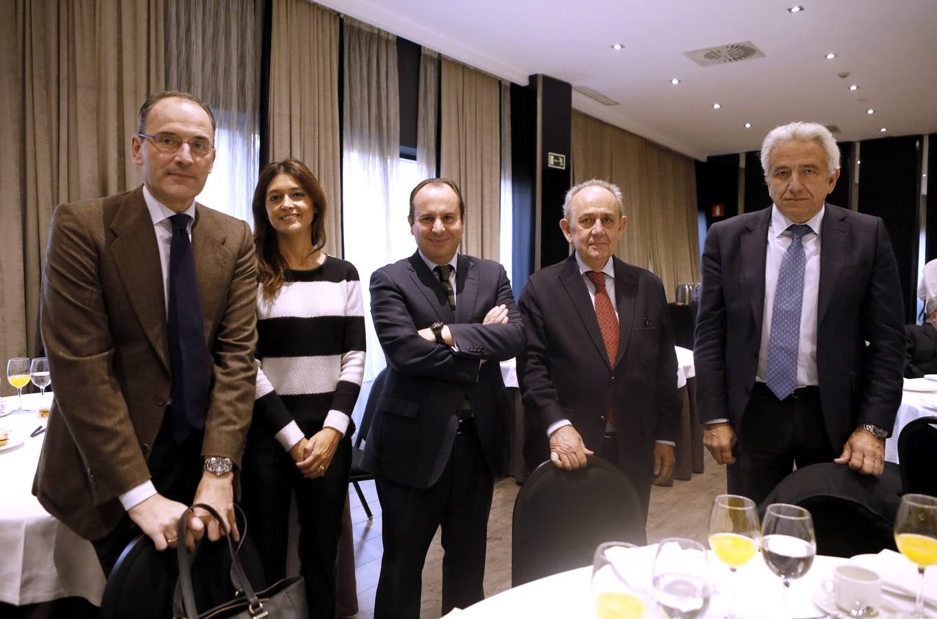 La conferencia de Garrigues Walker en Córdoba, en imágenes