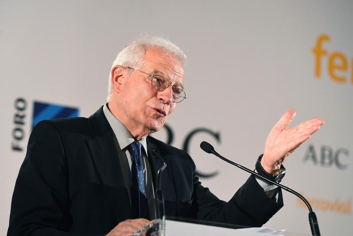 El ministro de Exteriores, Josep Borrell, en un momento de su discurso en el Foro ABC. 