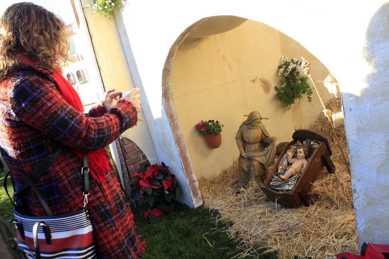 Eurocaja Rural inaugura su tradicional belén con animales, que cumple 33 años