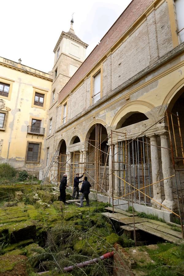 Los primeros preparativos para la reforma del Palacio Episcopal de Córdoba, en imágenes