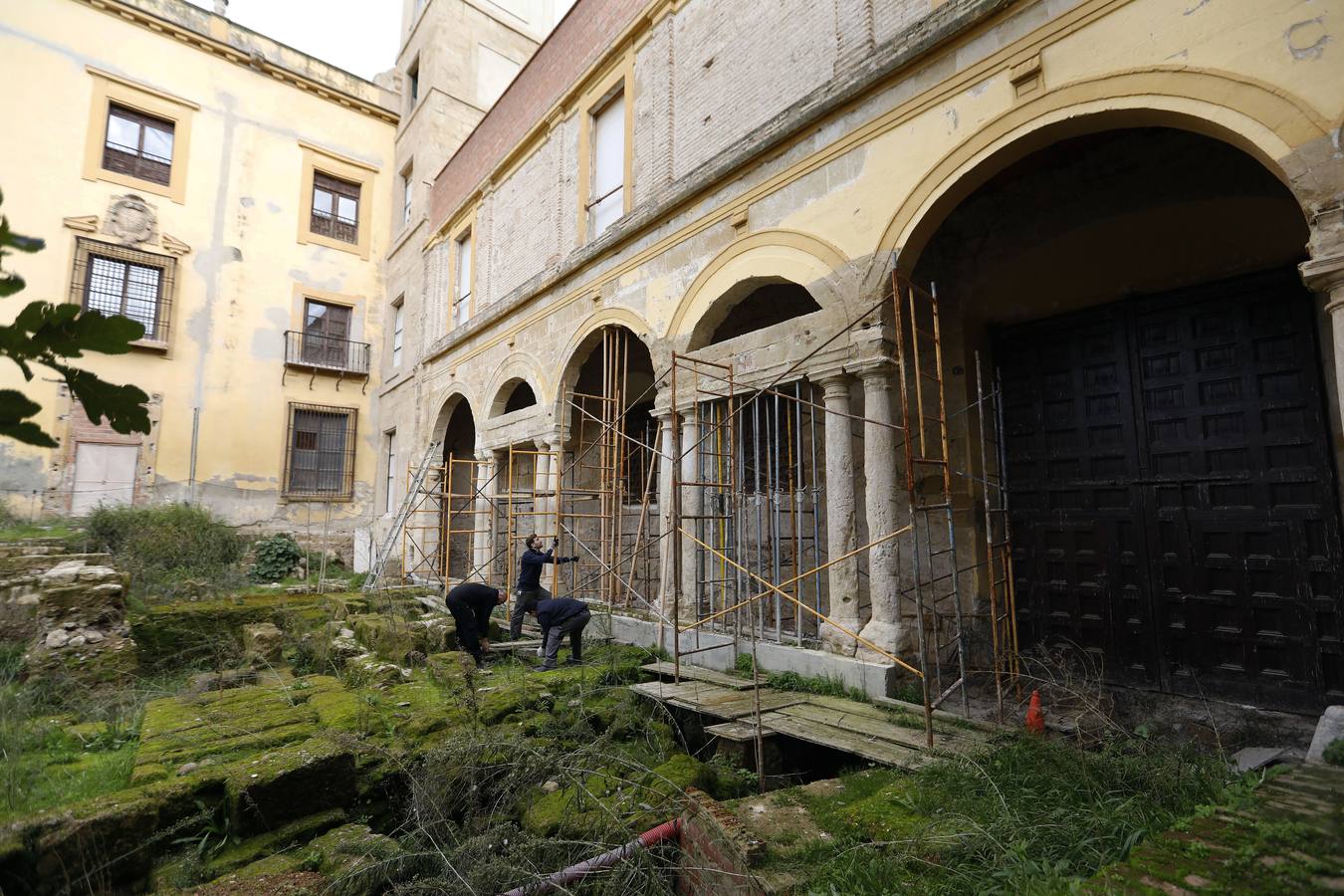 Los primeros preparativos para la reforma del Palacio Episcopal de Córdoba, en imágenes