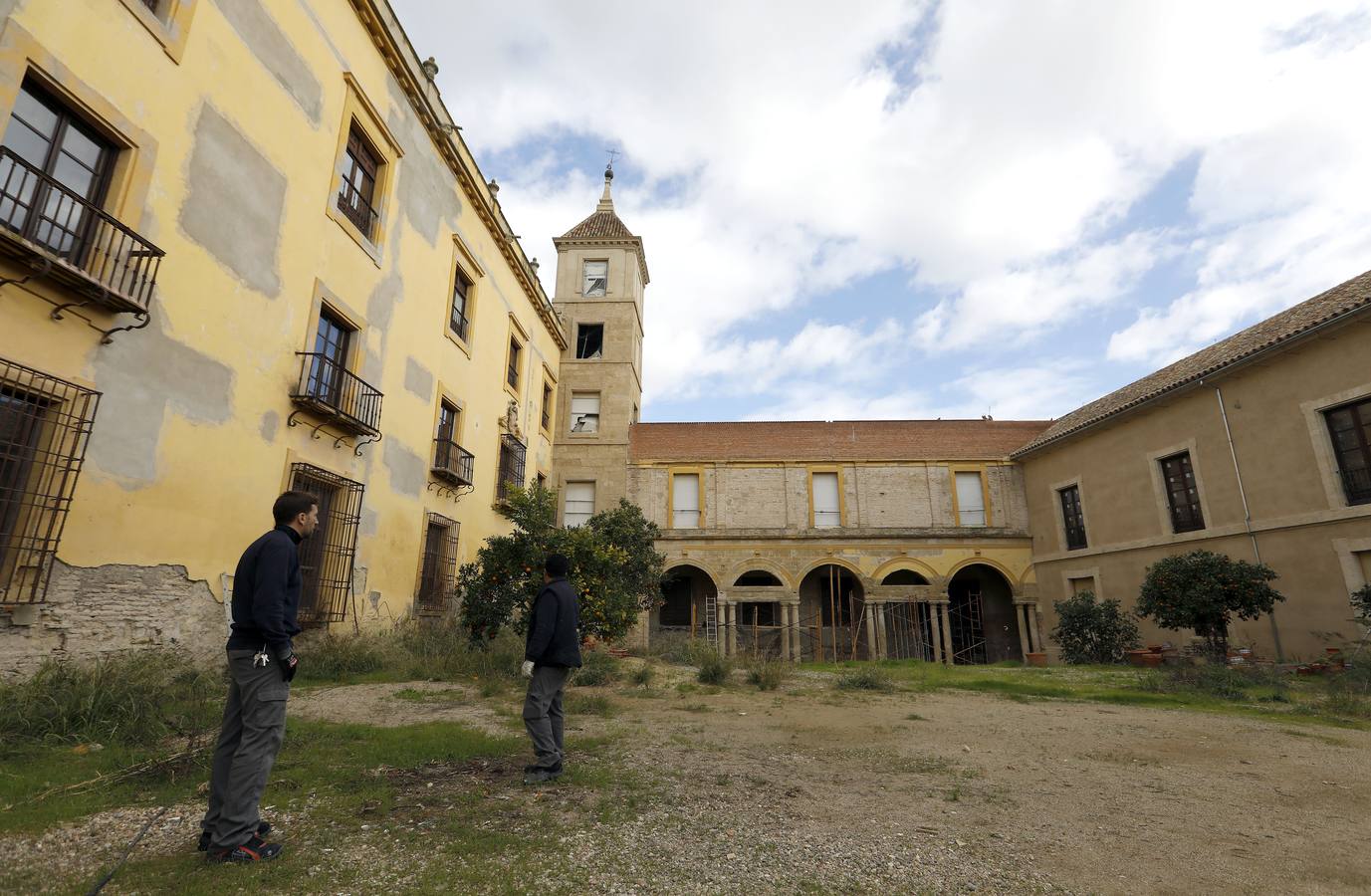 Los primeros preparativos para la reforma del Palacio Episcopal de Córdoba, en imágenes