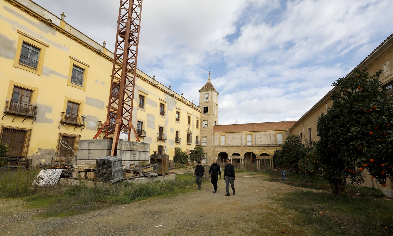 Los primeros preparativos para la reforma del Palacio Episcopal de Córdoba, en imágenes