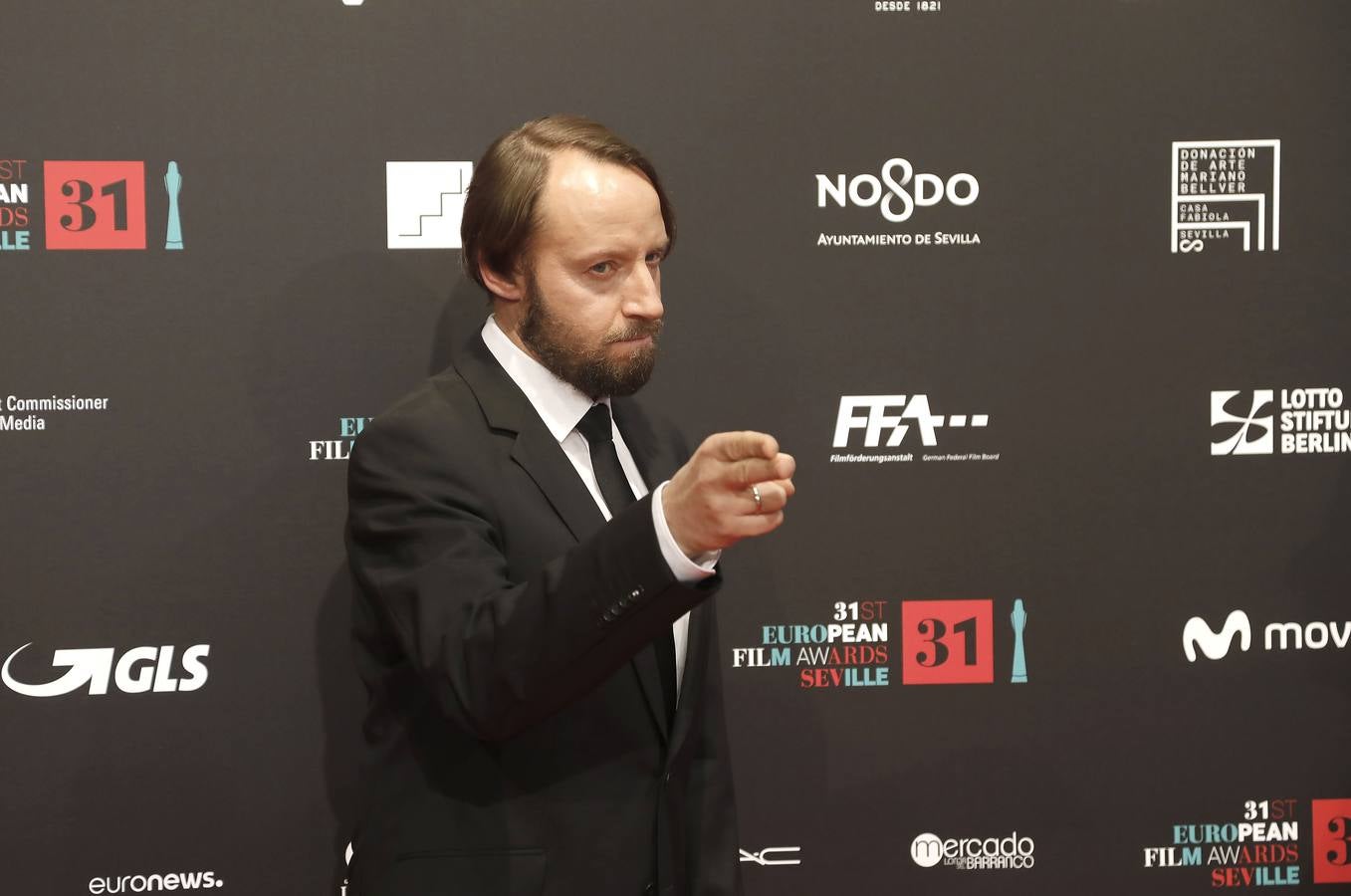 Fotogalería: Todos los rostros conocidos que acudieron a los Premios de la Academia de Cine Europeo en Sevilla (I)