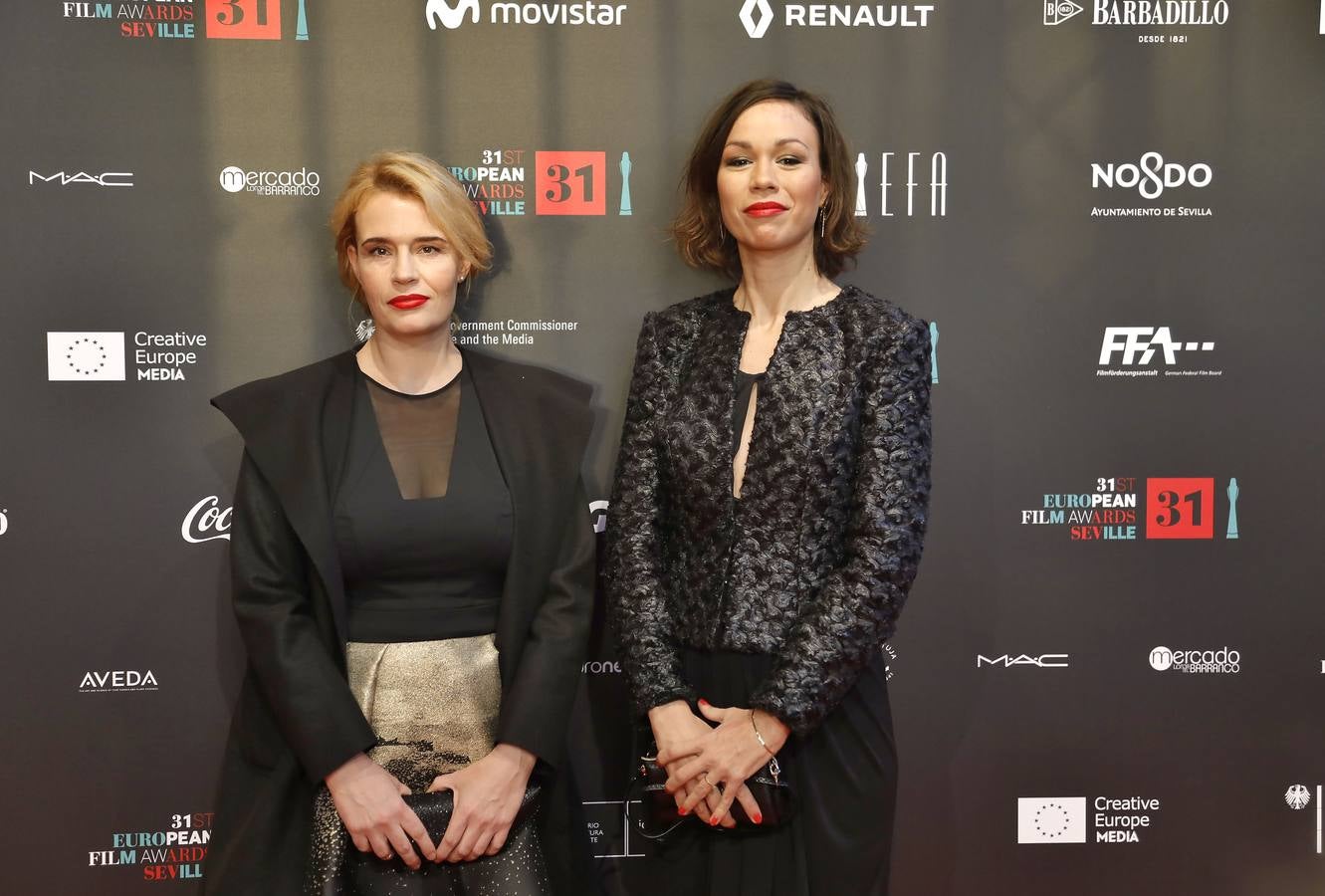 Fotogalería: Todos los rostros conocidos que acudieron a los Premios de la Academia de Cine Europeo en Sevilla (I)