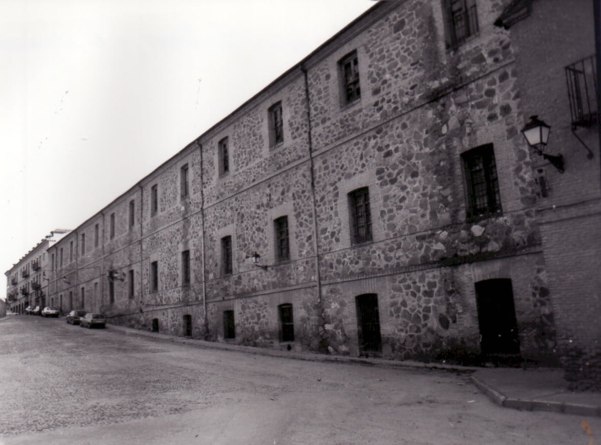 Edificio de dormitorios y comedores según estaba en 1993. FOTO Colección F. Villasante. 