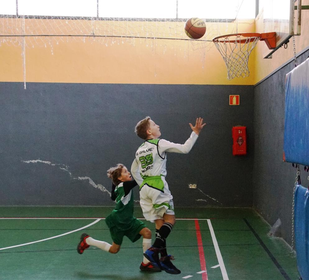 Las mejores imágenes del partido entre Salesianos San Miguel y Jesús Maestro