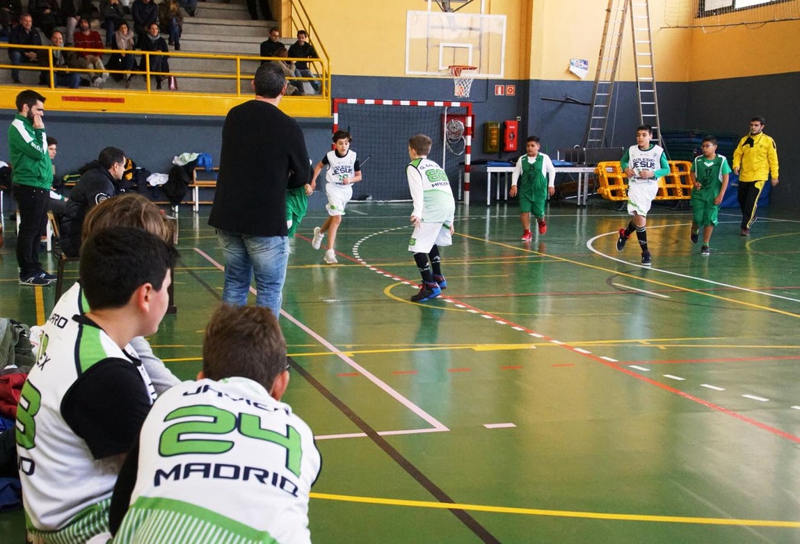 Las mejores imágenes del partido entre Salesianos San Miguel y Jesús Maestro