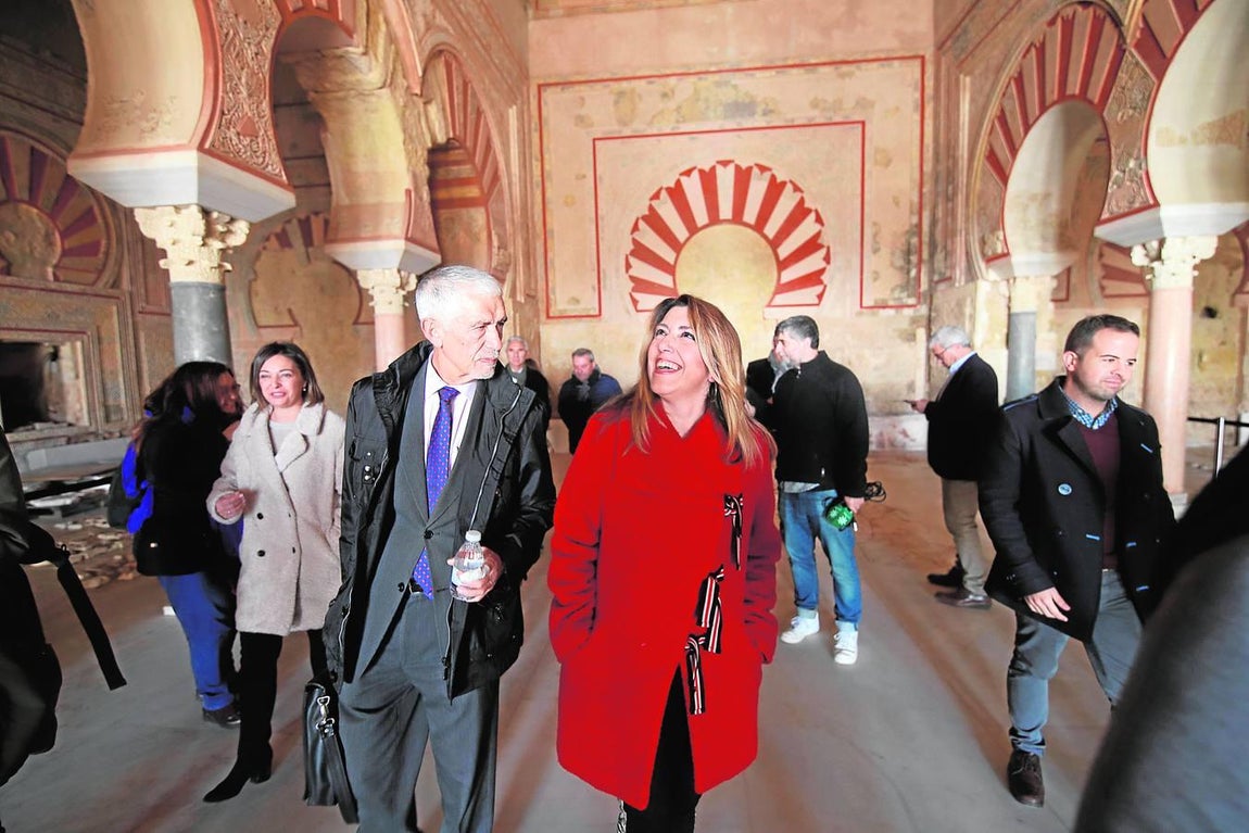 La visita de Susana Díaz al Salón Rico, en imágenes