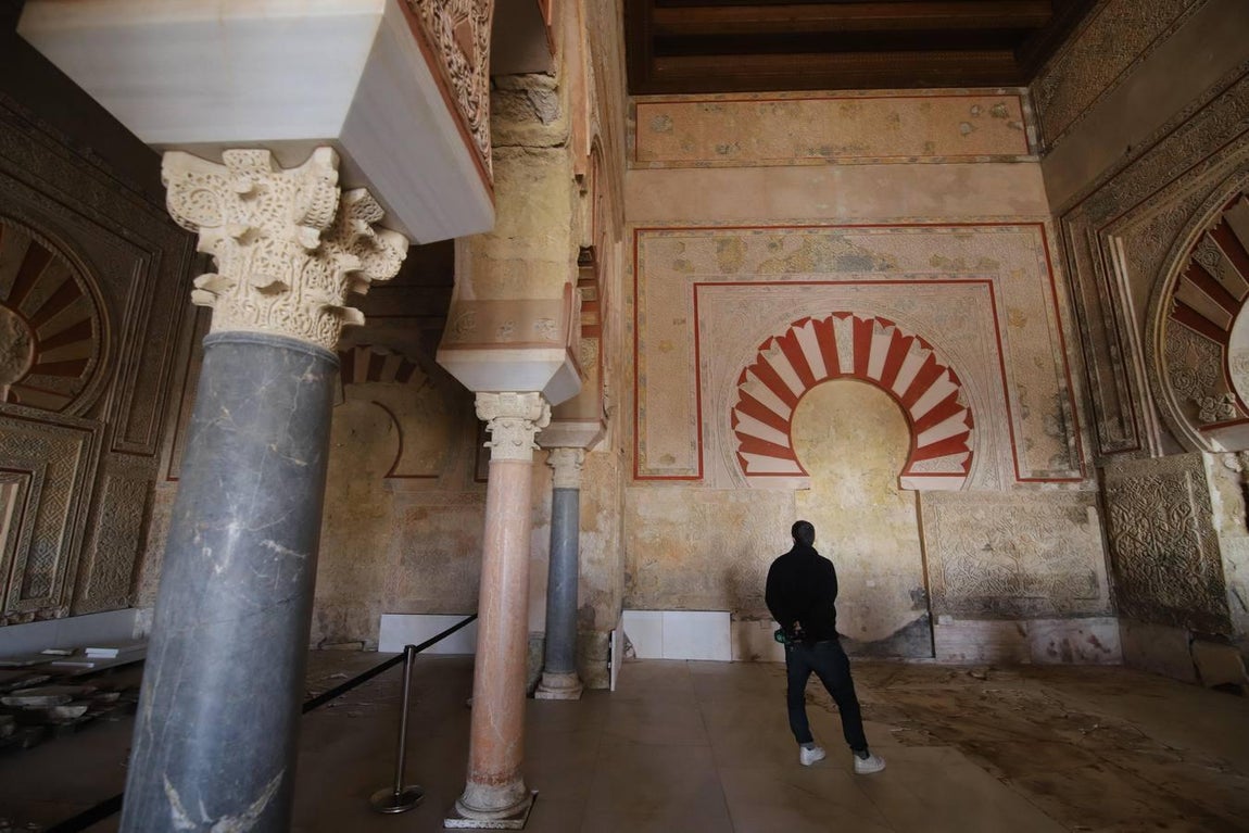 La visita de Susana Díaz al Salón Rico, en imágenes