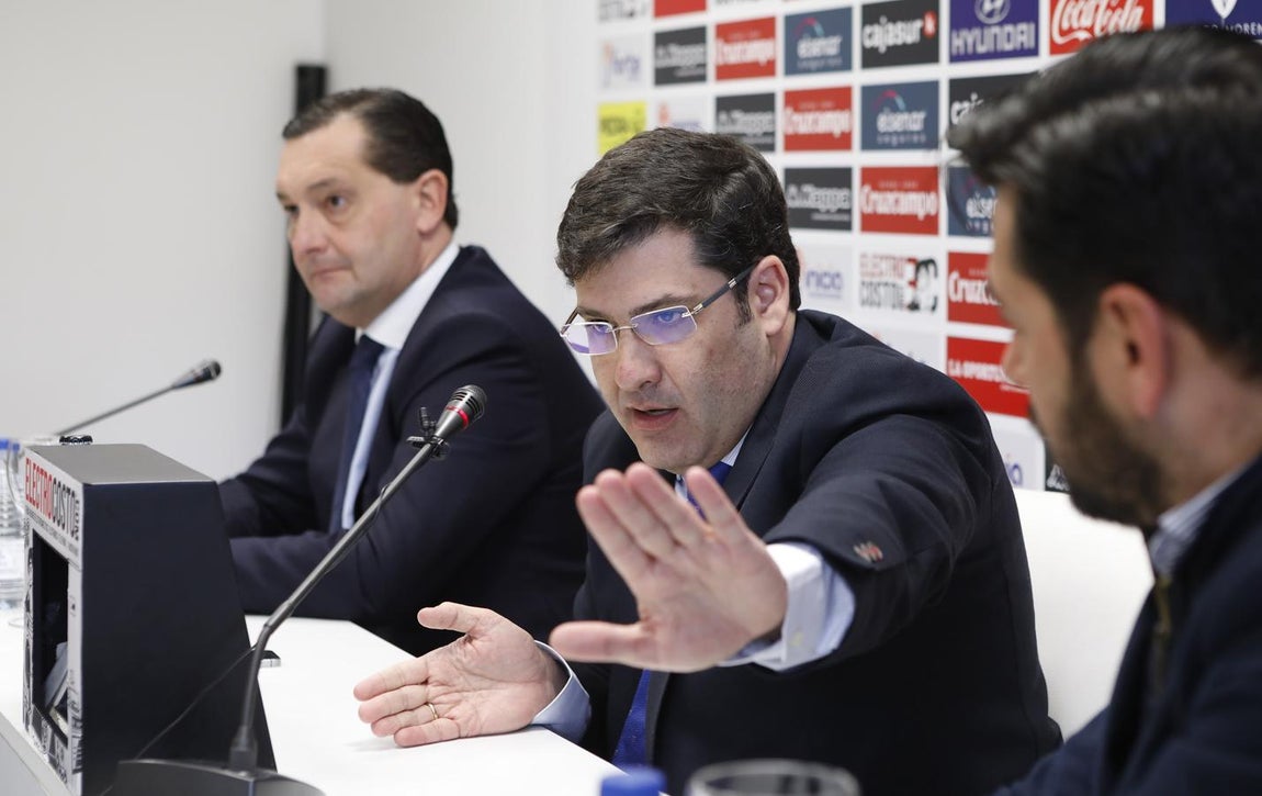 La comparecencia de Jesús León, presidente del Córdoba CF, en imágenes