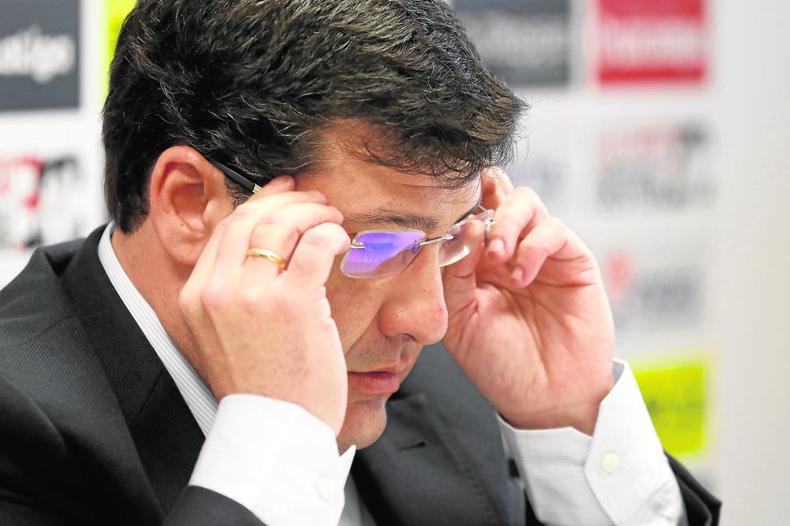 La comparecencia de Jesús León, presidente del Córdoba CF, en imágenes